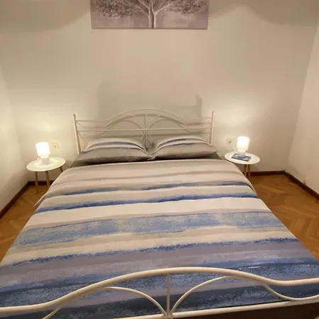 Niko - Self Check - In Apartman Split