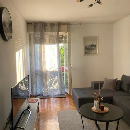 Daire Niko - Self Check - In *